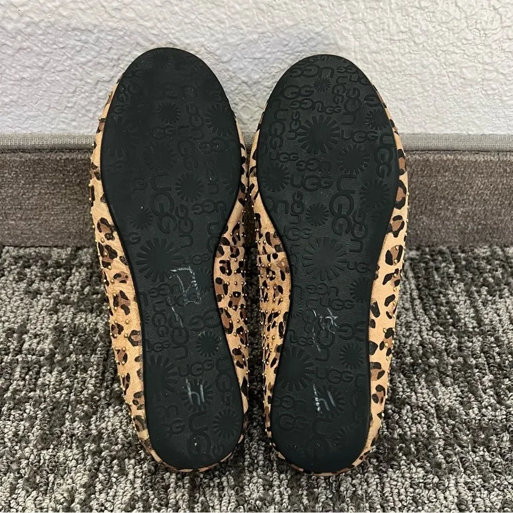 UGG Animal Leopard Print Flats Sheepskin Lined Studded Slip On Shoes Size 5‎